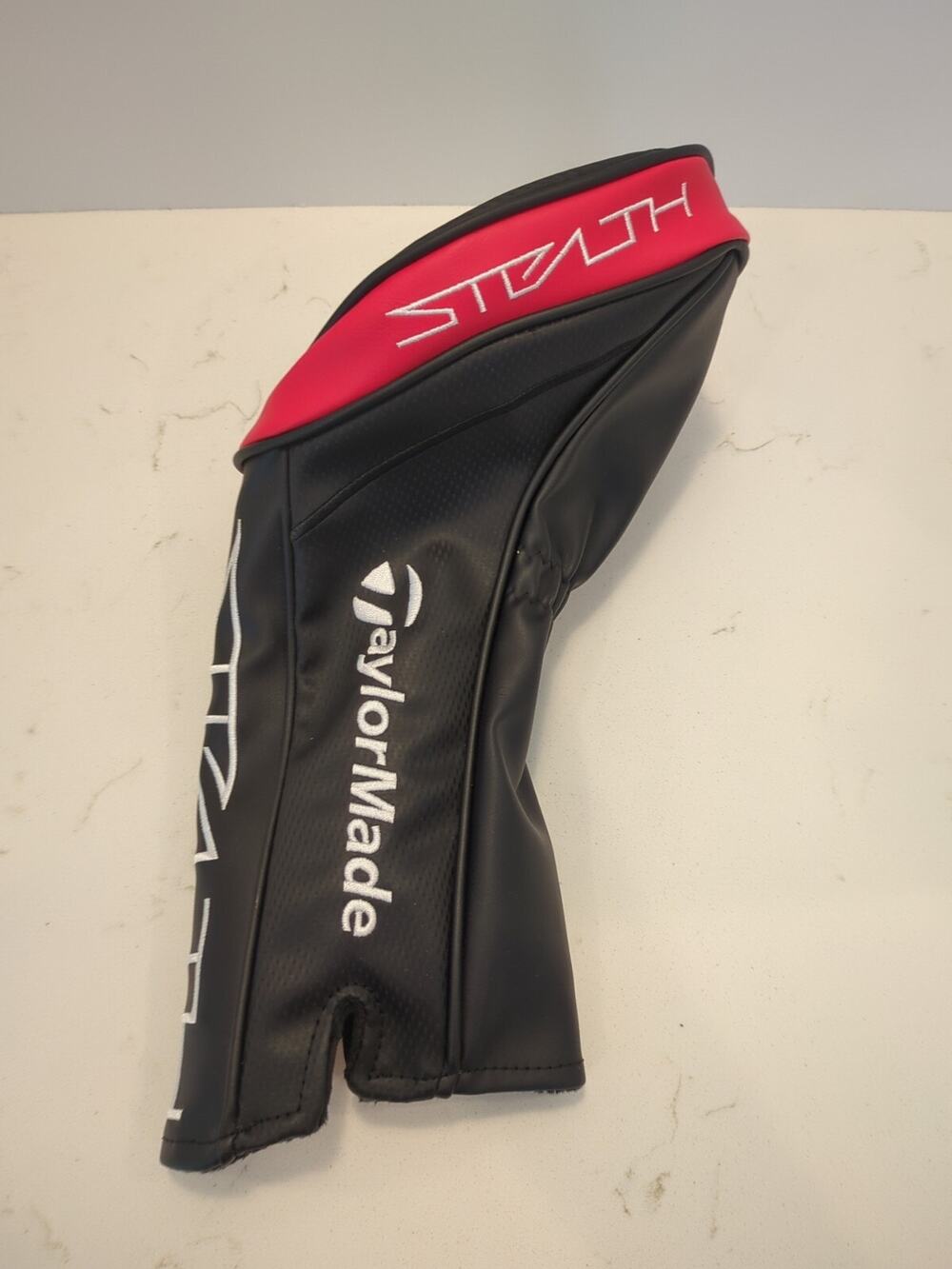 TaylorMade Golf Stealth Black/Red Driver Headcover